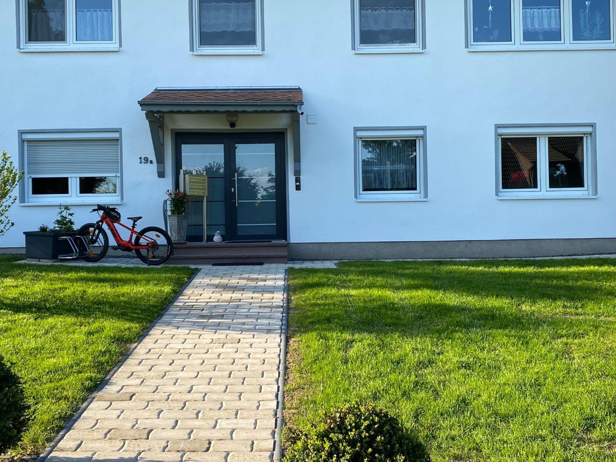 Schoene Ferien- Monteurswohnung - Ruhig Und Malerisch Gelegen Hofgeismar Exterior foto